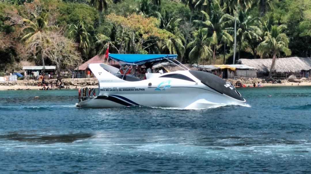 Glass Bottom Boat Ride in Havelock Island