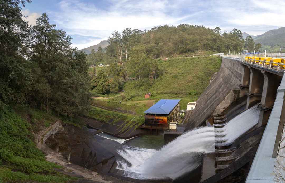 Munnar Sightseeing Tour by Coach