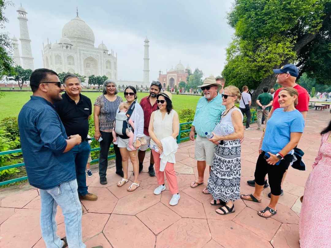 Taj Mahal Sunrise Tour By Car From Delhi
